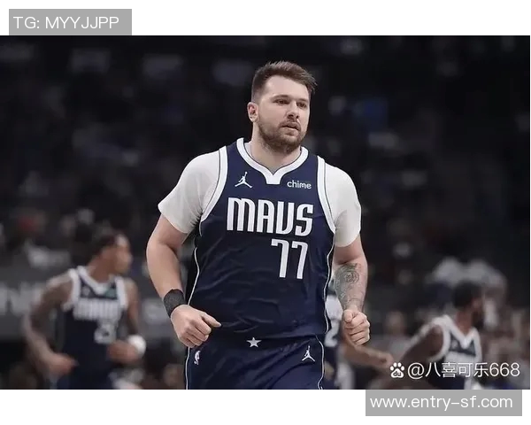 浓眉强势表现35分17板成独行侠自东契奇后首位35加15球员