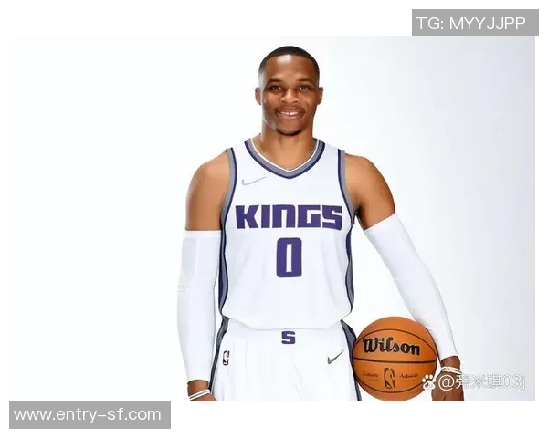 威少赞考德威尔多面影响力称其应保持自我风格助球队